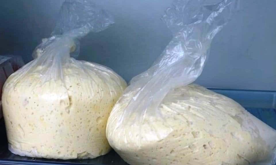 Рецепт кращого дріжджового тіста для пиріжків і біляшів, яке піднімається навіть у холодильнику