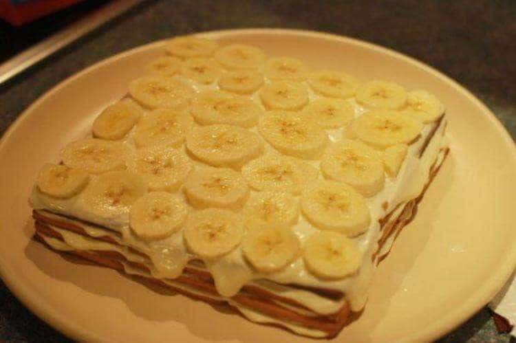 Рецепт смачного торта з бананами без випічки за 15 хвилин