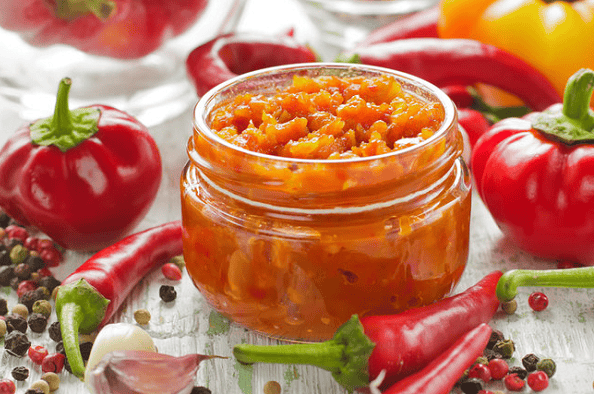 Аджика з болгарського перцю на зиму: 8 смачних рецептів 