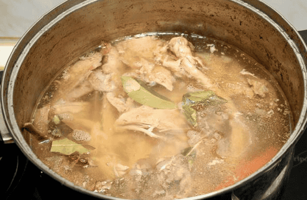 Холодець з курячих лапок: 5 покрокових рецептів приготування