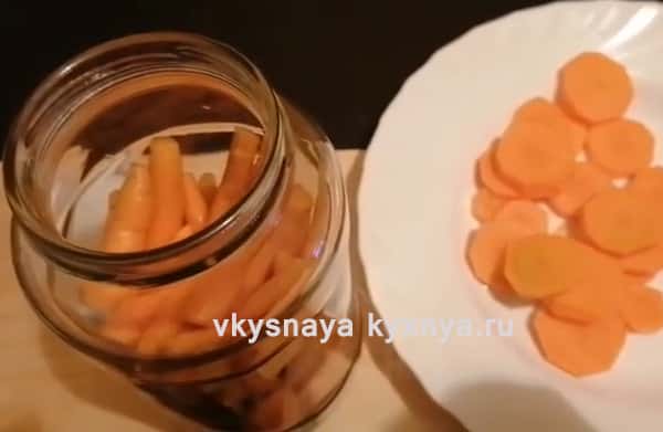 Маринована морква на зиму в банках: прості рецепти дуже смачною домашньою заготовки