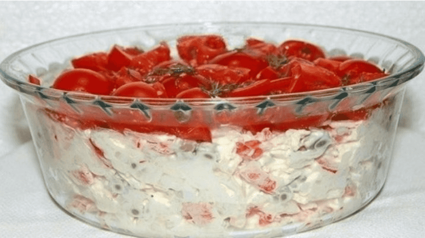 Рецепт салату «Червона шапочка», який обійшов «Олів'є» та «Оселедець під шубою»