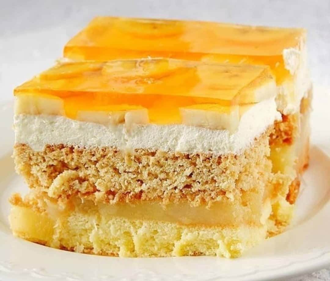 Ананасовий медово-бісквітний торт "Гавана"