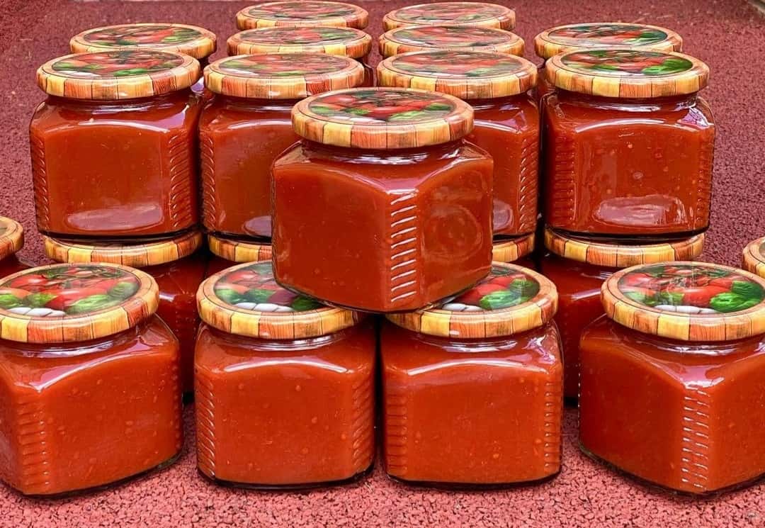 Домашній кетчуп з базиліком та часником: смачний і ароматний рецепт на зиму